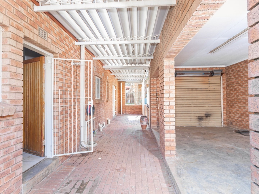 3 Bedroom Property for Sale in Elandsrand North West